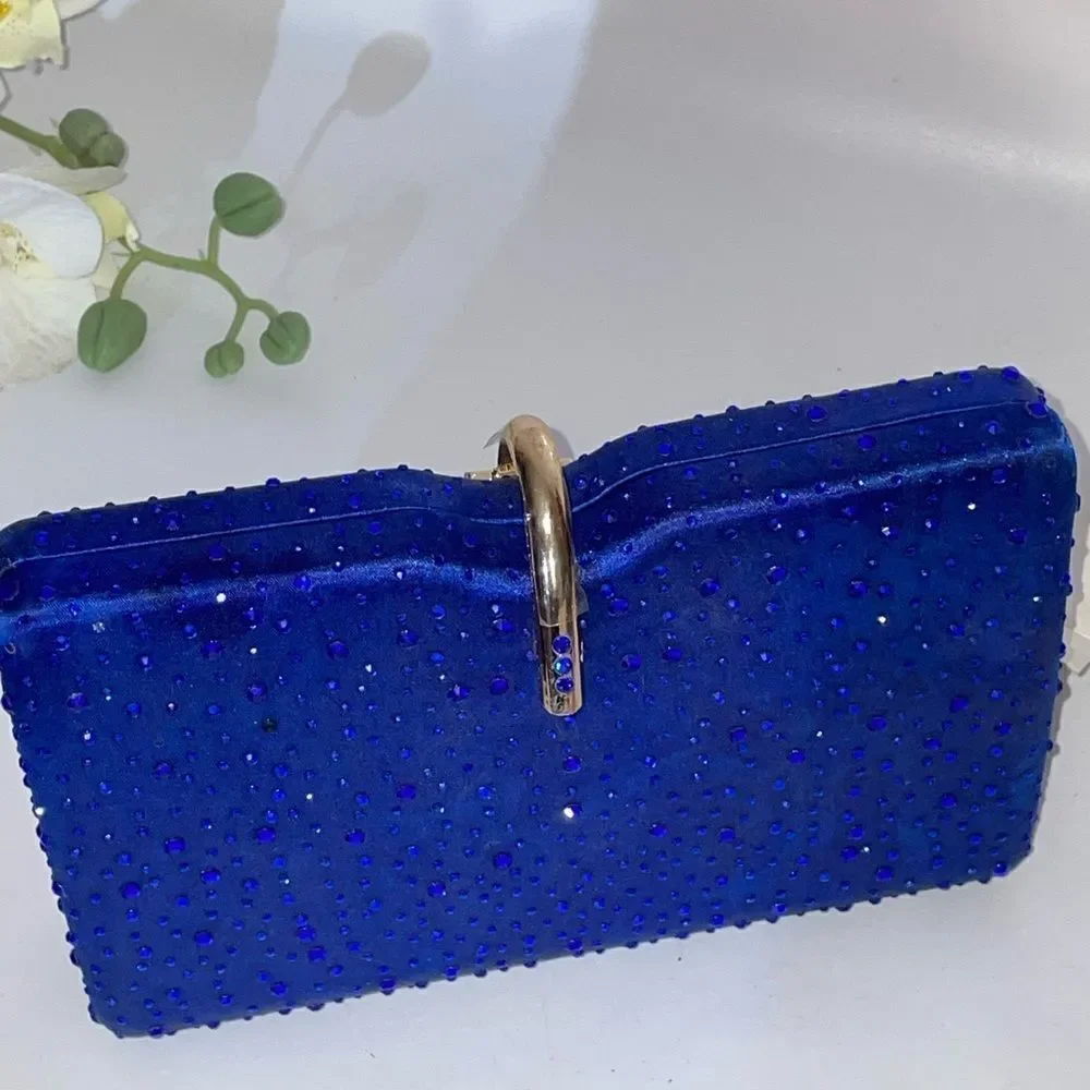 Elegant Blue Rhinestone Clutch Bag